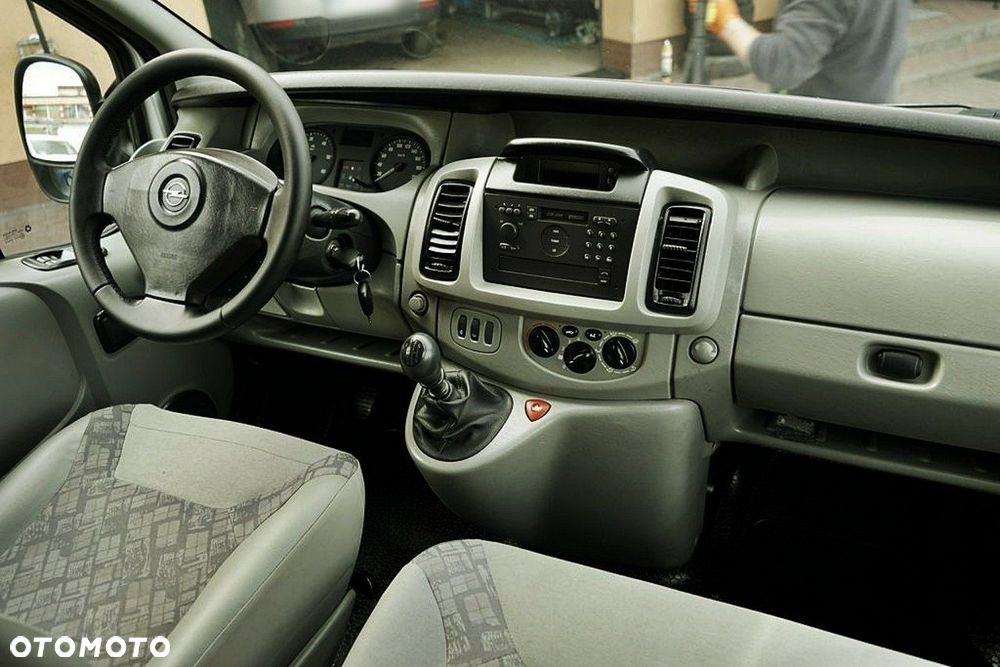 Opel Vivaro - 20
