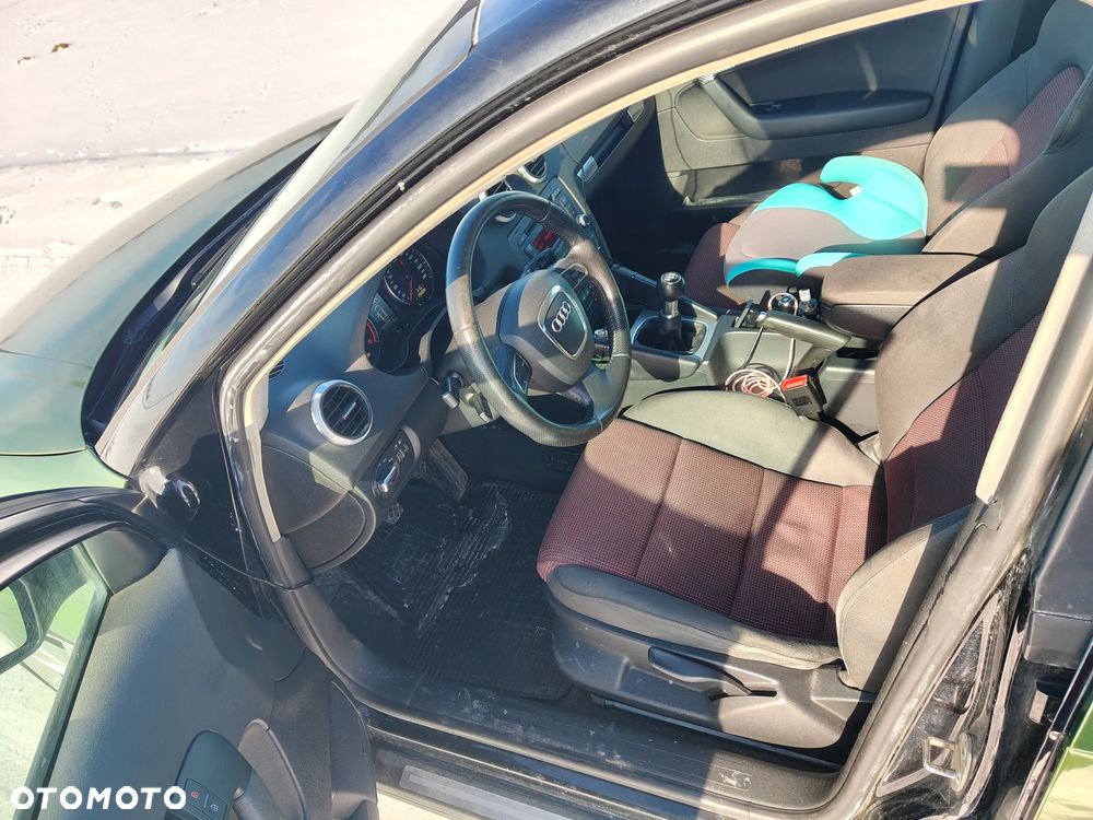 Audi A3 Sportback 2.0 TDI Ambiente - 7