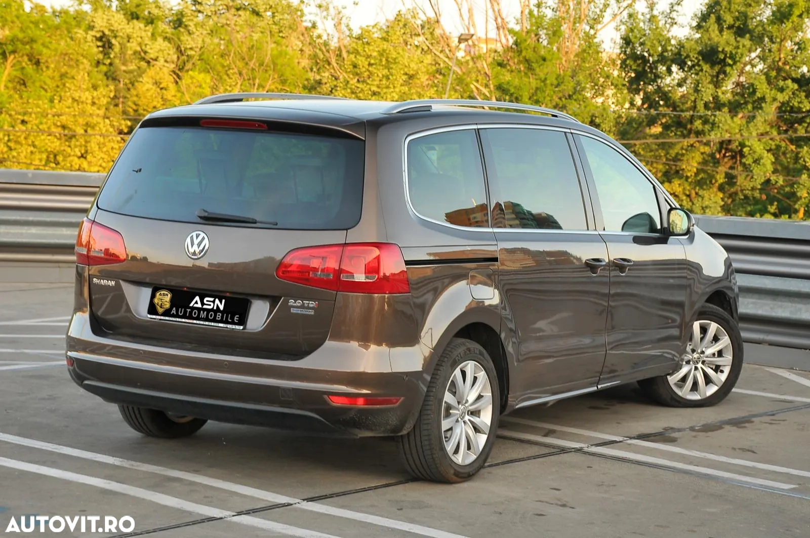 Volkswagen Sharan 2.0 TDI DSG Blue Motion Highline - 8