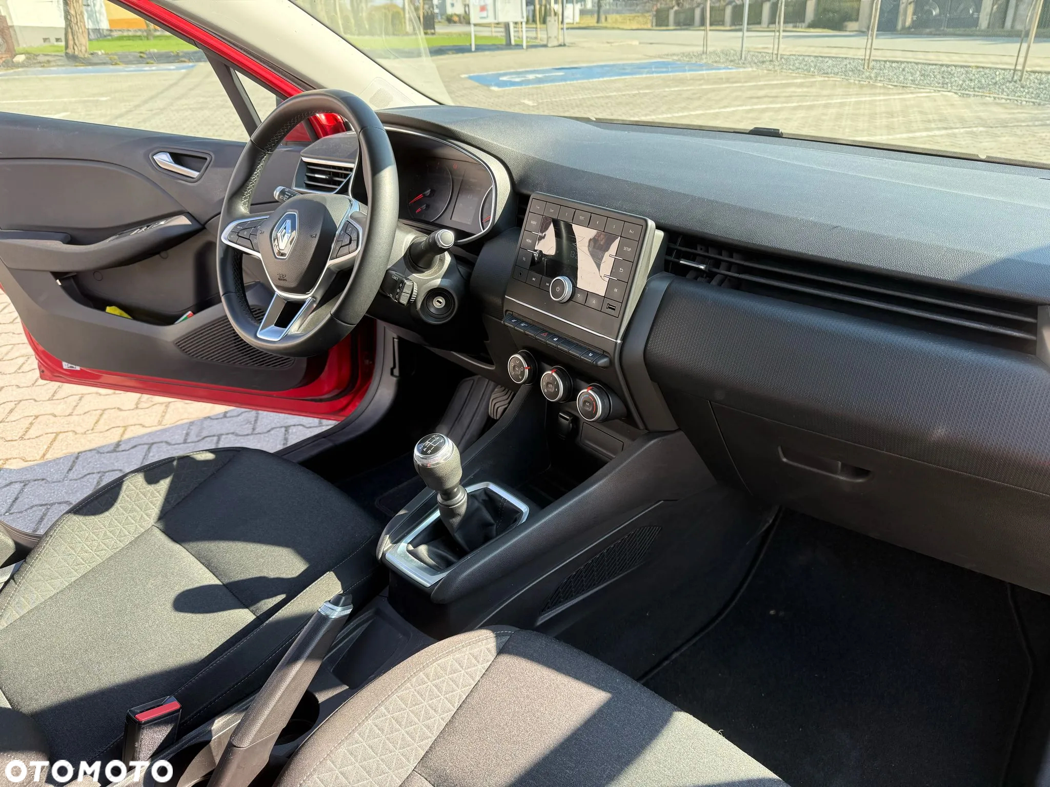 Renault Clio 1.0 SCe Life - 14