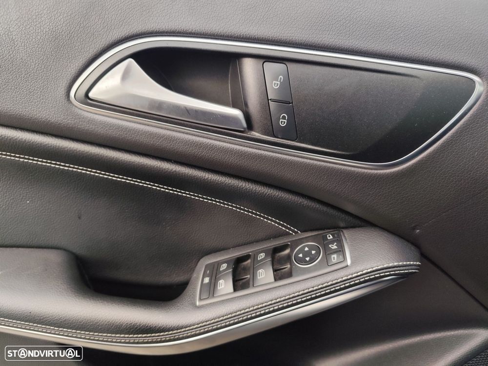 Mercedes-Benz GLA 220 d Style - 29