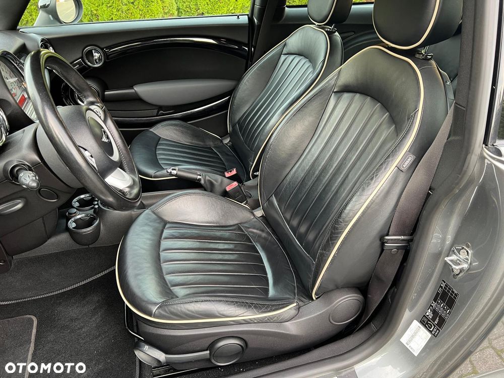 MINI Cooper S 50 Mayfair - 12