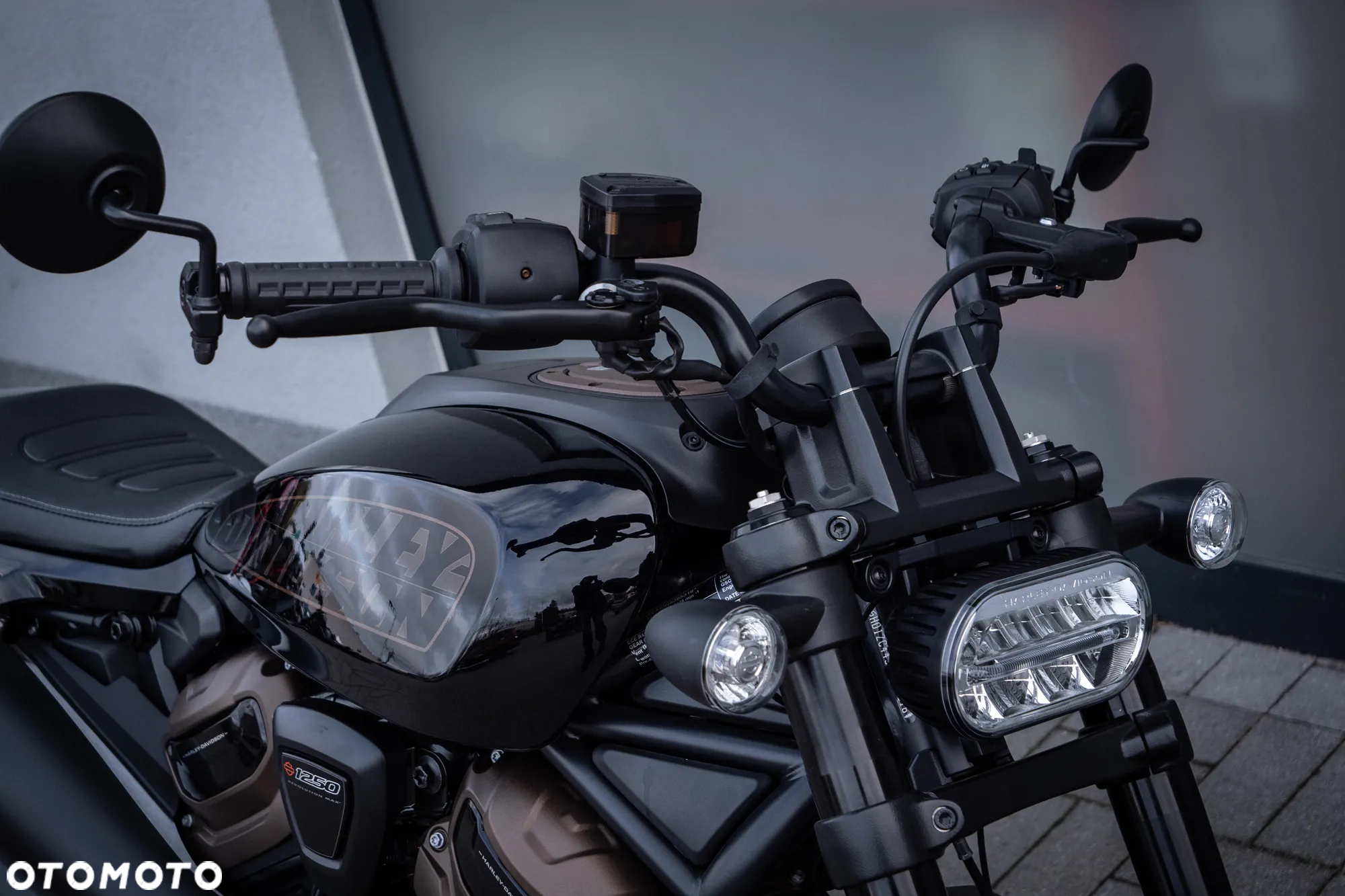Harley-Davidson Sportster - 9