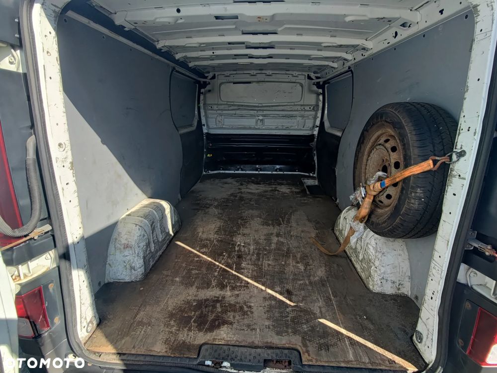 Renault TRAFIC - 8