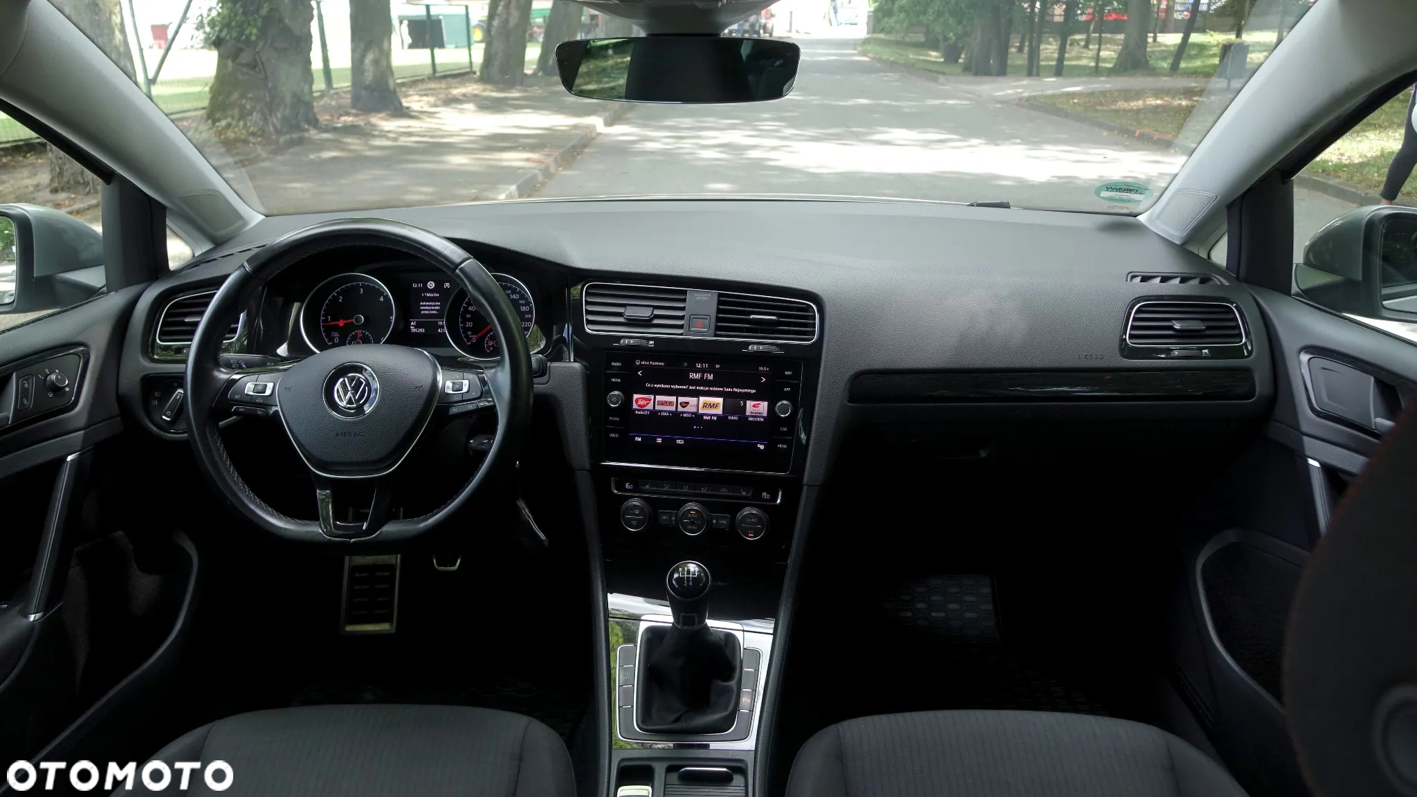 Volkswagen Golf 1.6 TDI Sound - 13