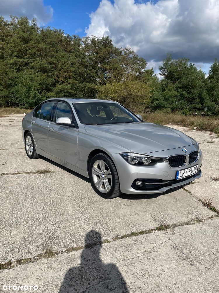 BMW Seria 3 328i xDrive Sport Line - 28