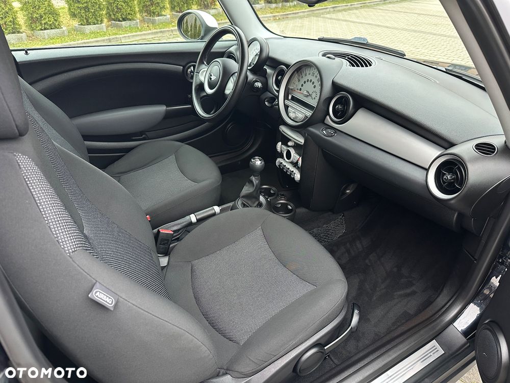 MINI Cooper 50 Camden - 18