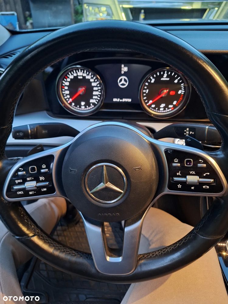 Mercedes-Benz Klasa E 200 d 9G-TRONIC - 21
