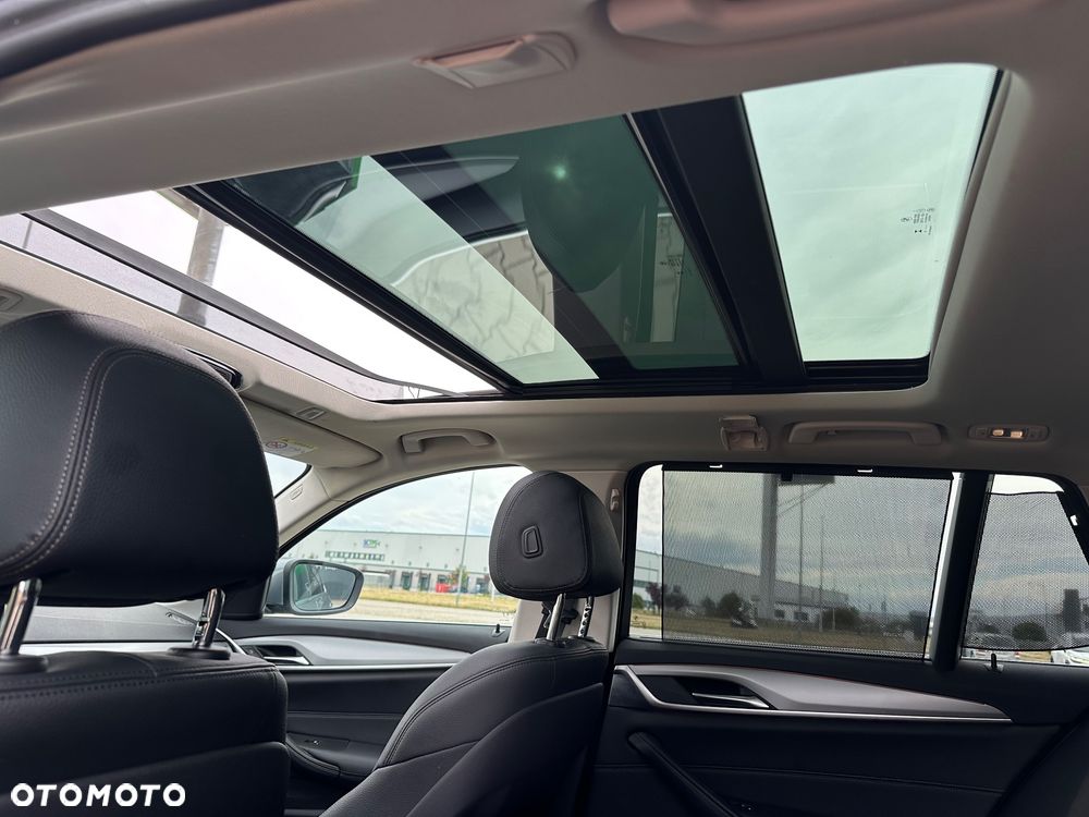 BMW Seria 5 520d MHEV Sport Line sport - 13