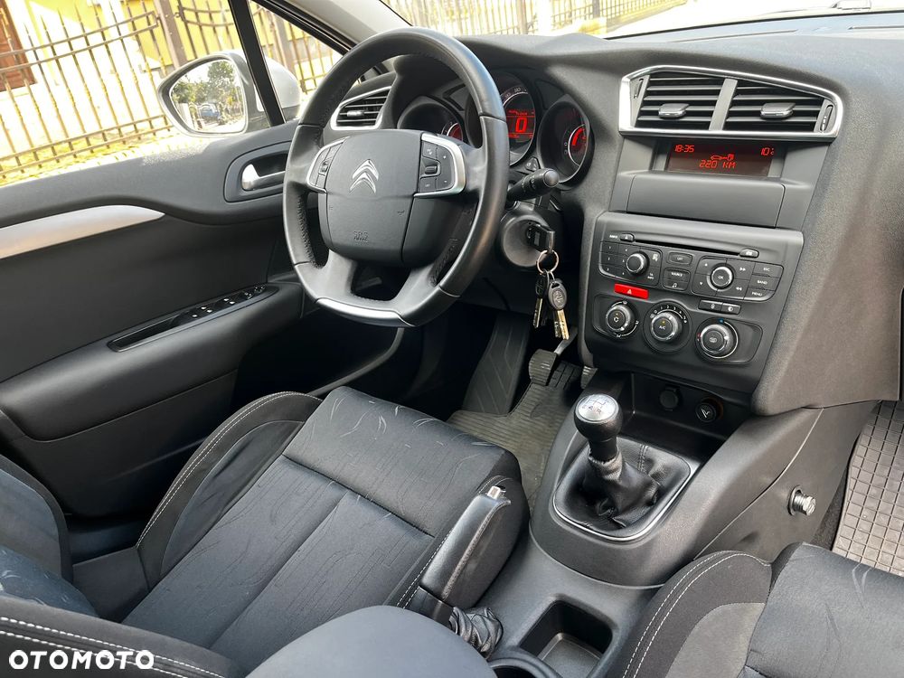 Citroën C4 1.6 VTi SX - 5