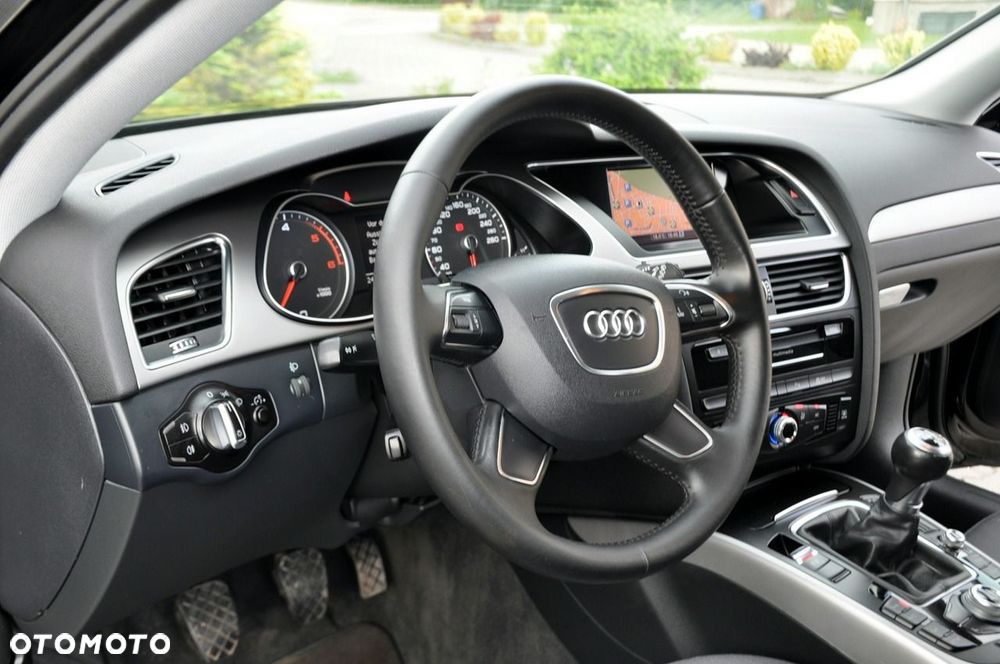 Audi A4 Avant - 22