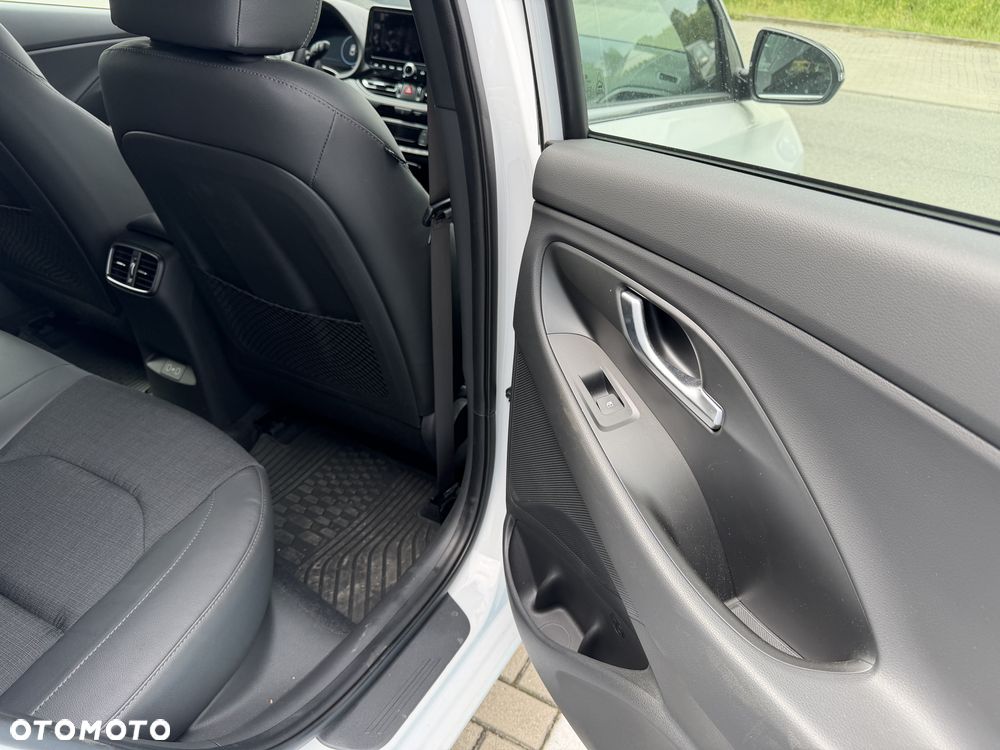 Hyundai i30 1.5 T-GDI 48V Smart - 17