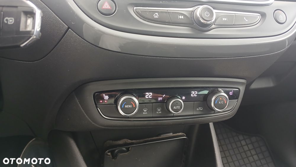 Opel Crossland X - 12