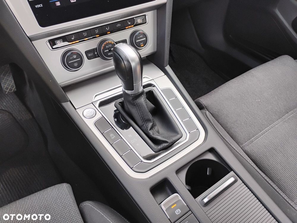 Volkswagen Passat 1.5 TSI EVO Comfortline DSG - 29