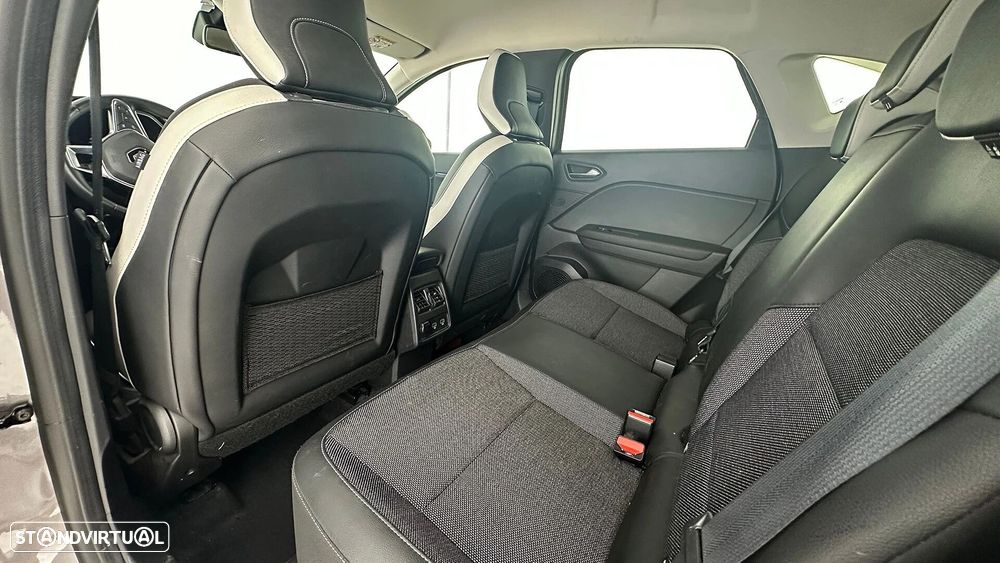 Renault Captur 1.6 E-Tech Plug-In Intens - 43