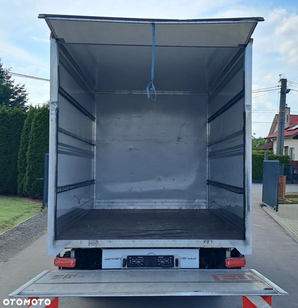 Mercedes-Benz Sprinter 516 - 25