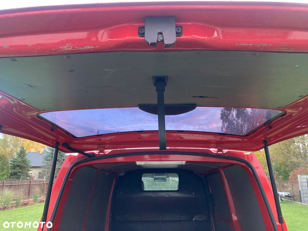 Volkswagen Transporter T5 - 24