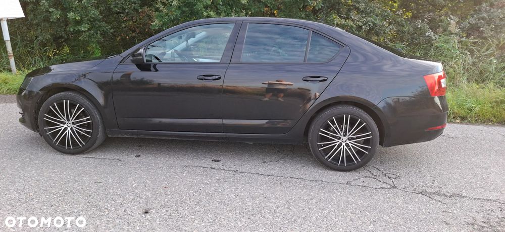 Skoda Octavia 2.0 TDI Ambition DSG - 6