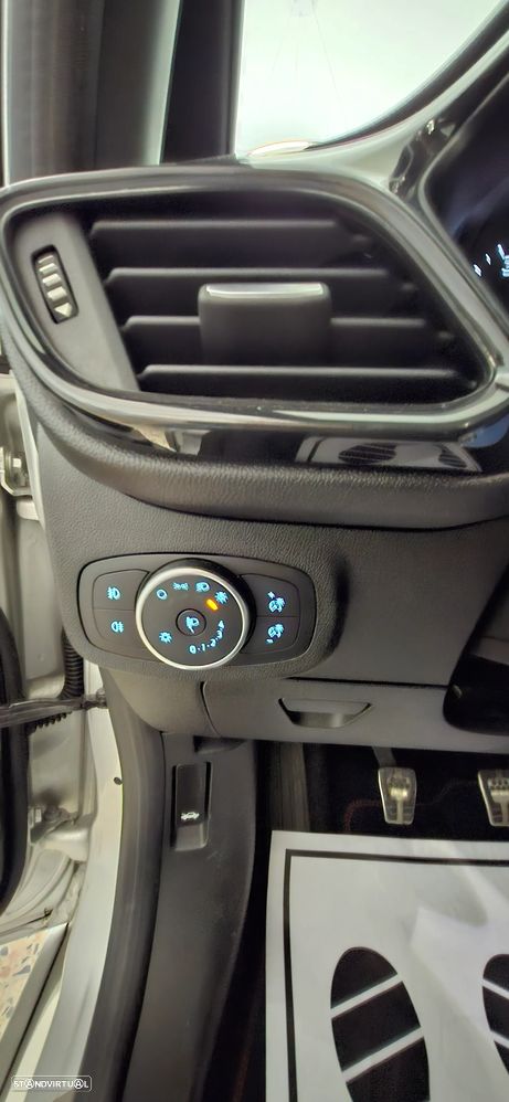 Ford Fiesta 1.0 EcoBoost ST-Line X - 23