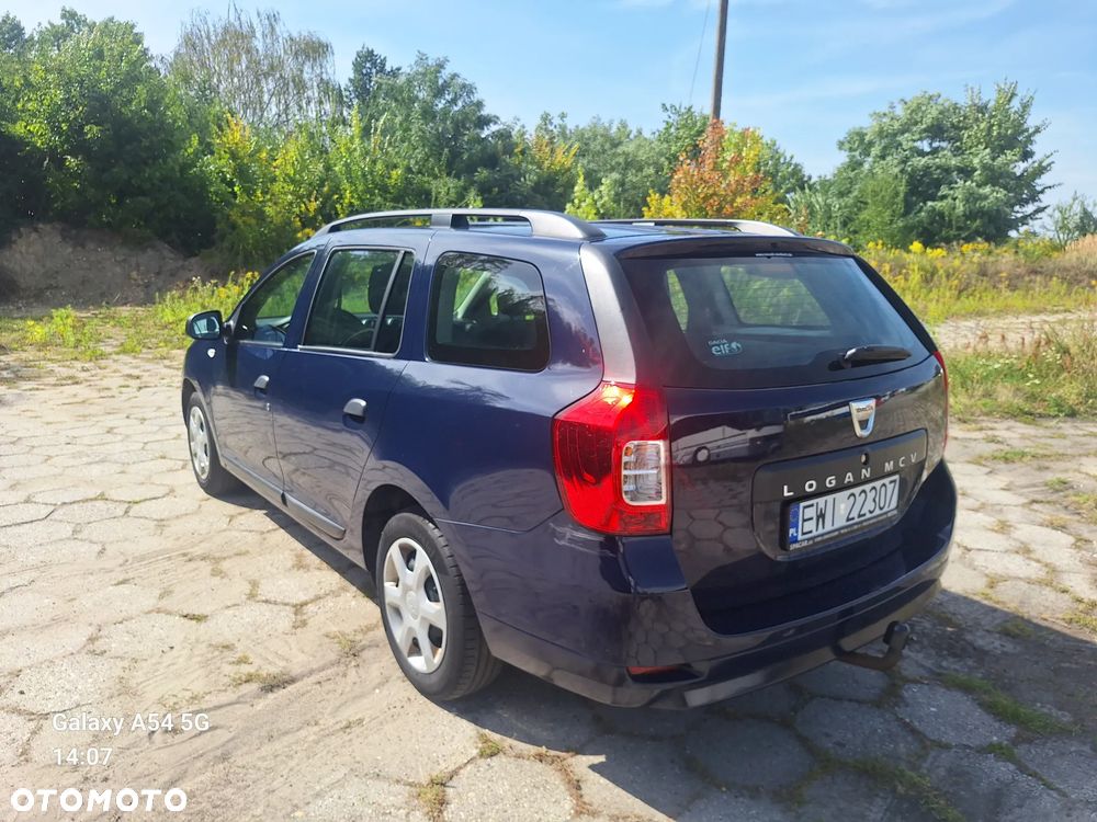 Dacia Logan 1.2 16V 75 Ambiance - 11