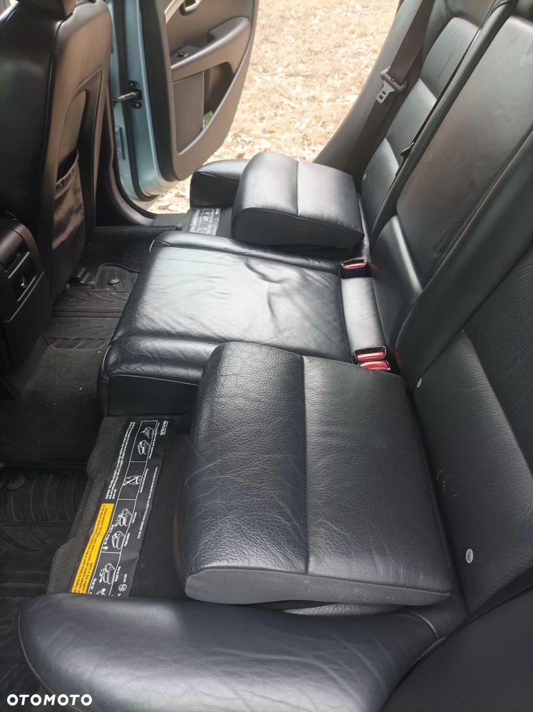 Volvo V70 2.0D Momentum - 5
