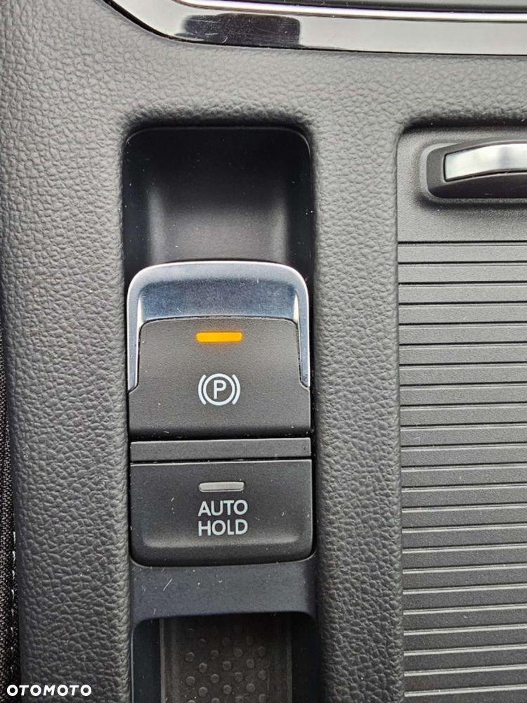 Volkswagen Passat Variant - 34