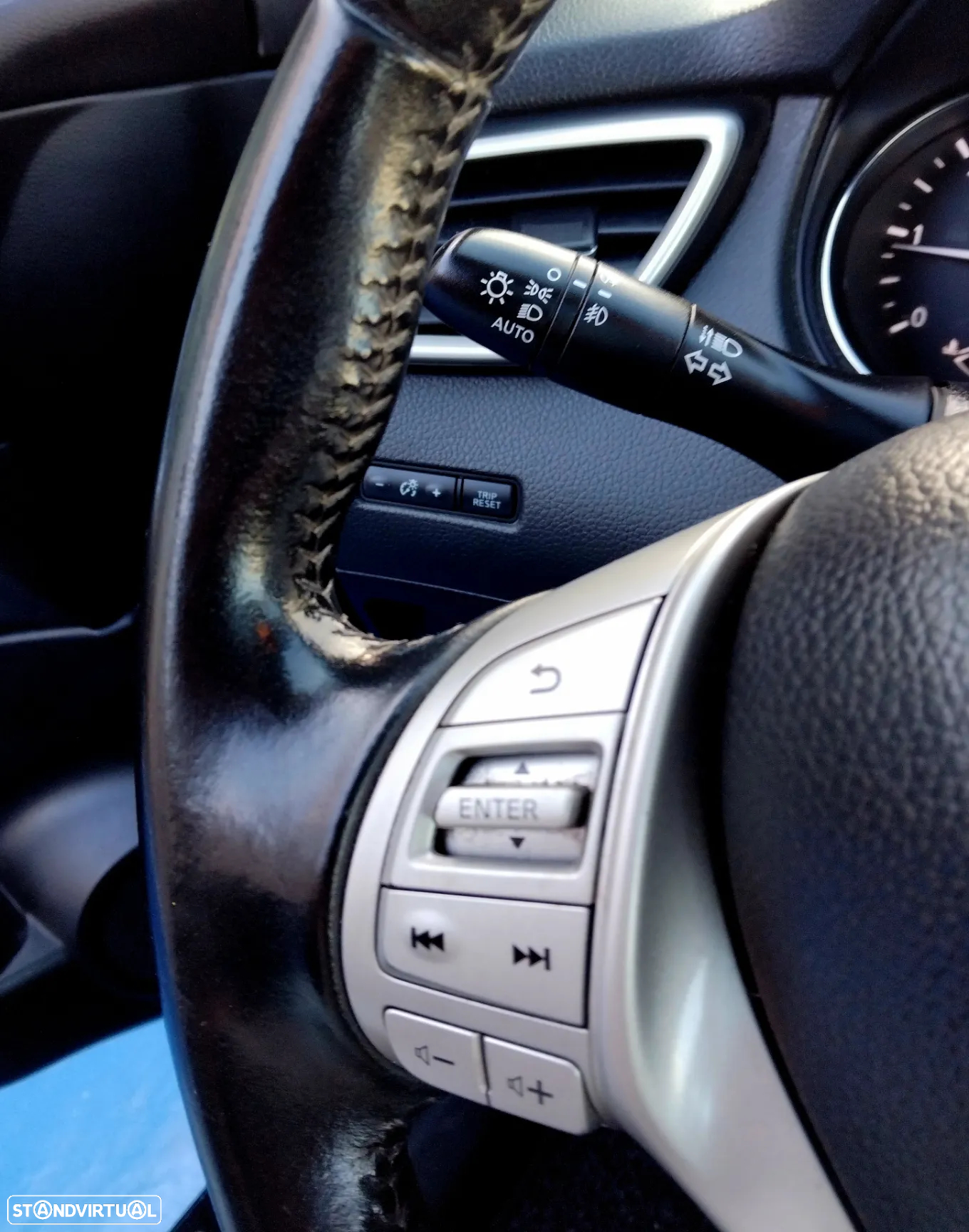 Nissan Qashqai 1.5 dCi N-Connecta - 8
