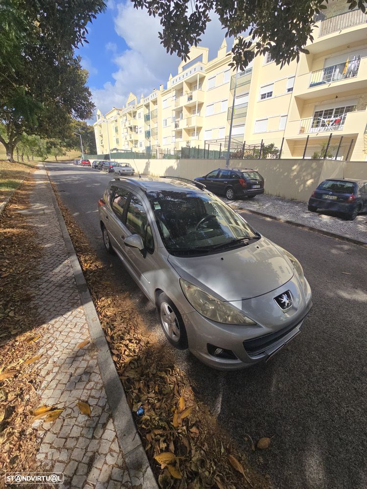 Peugeot 207 SW 1.4 Urban - 37