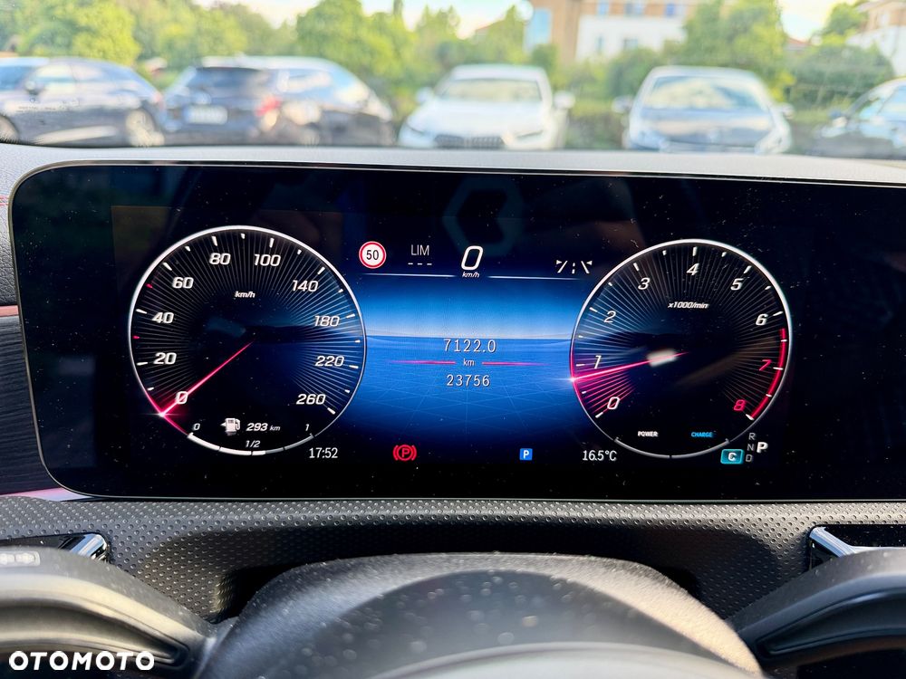 Mercedes-Benz CLA 200 AMG Line 7G-DCT - 19