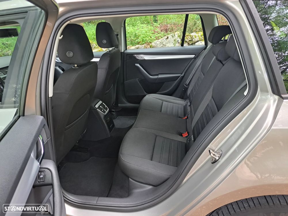 Skoda Octavia Break 1.6 TDi Ambition - 23
