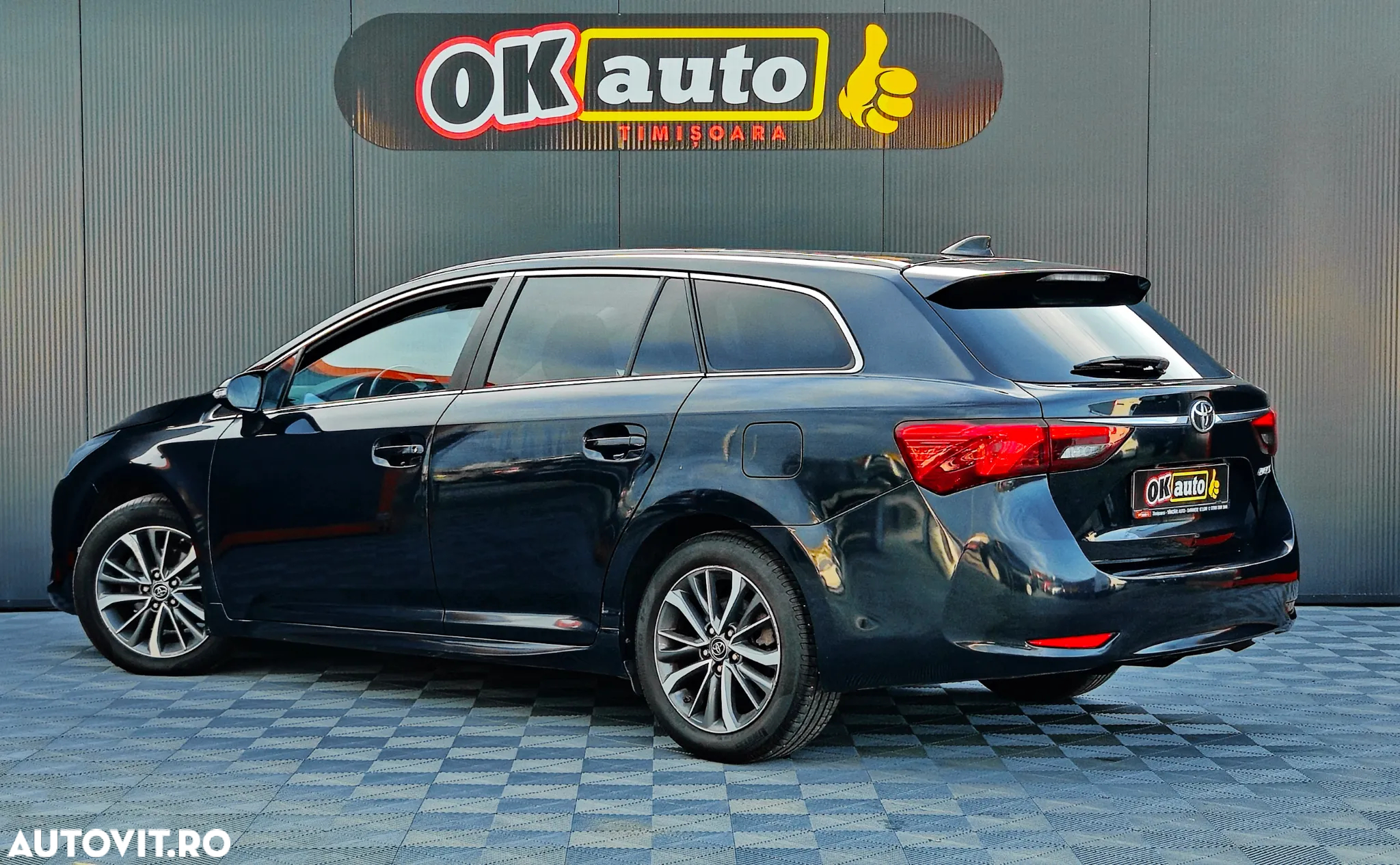Toyota Avensis 1.6 D-4D Executive - 2