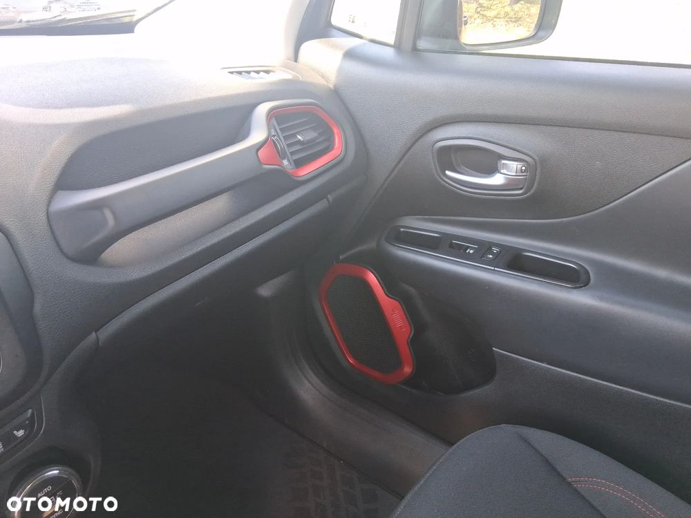 Jeep Renegade - 8