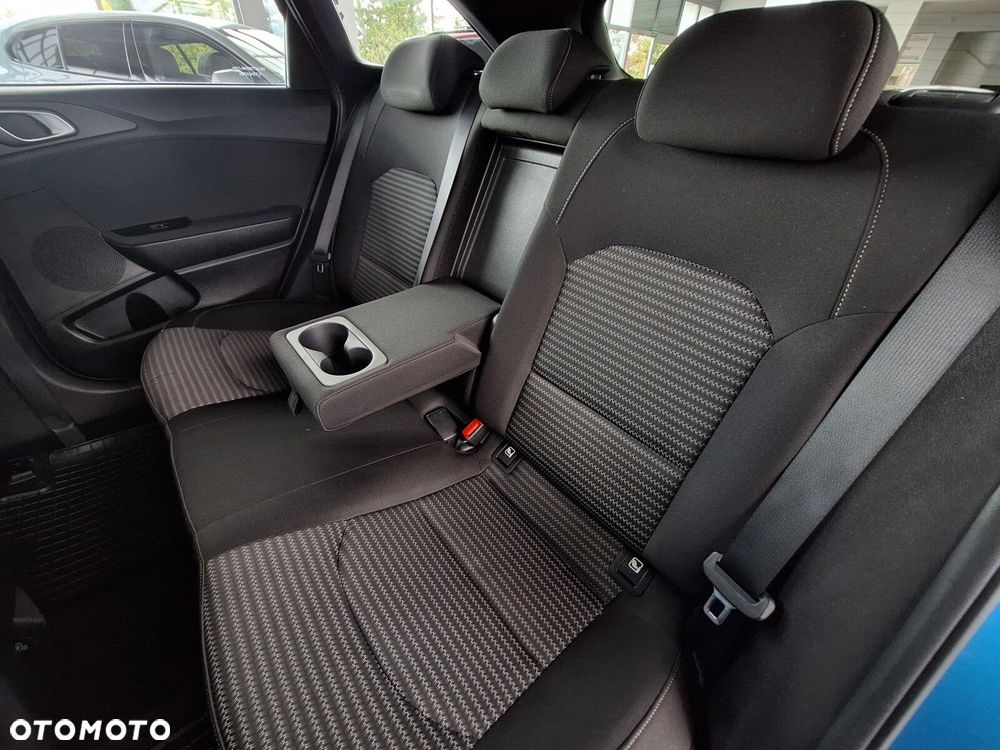 Kia Ceed 1.5 T-GDI M DCT - 21