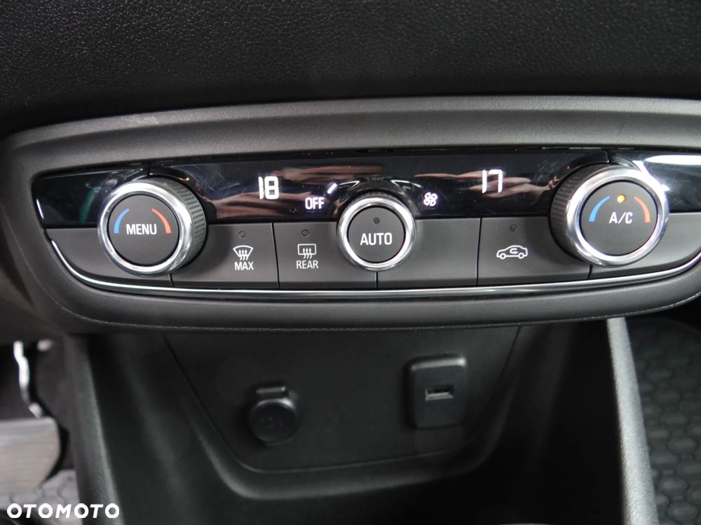 Opel Crossland 1.2 T Elegance - 11