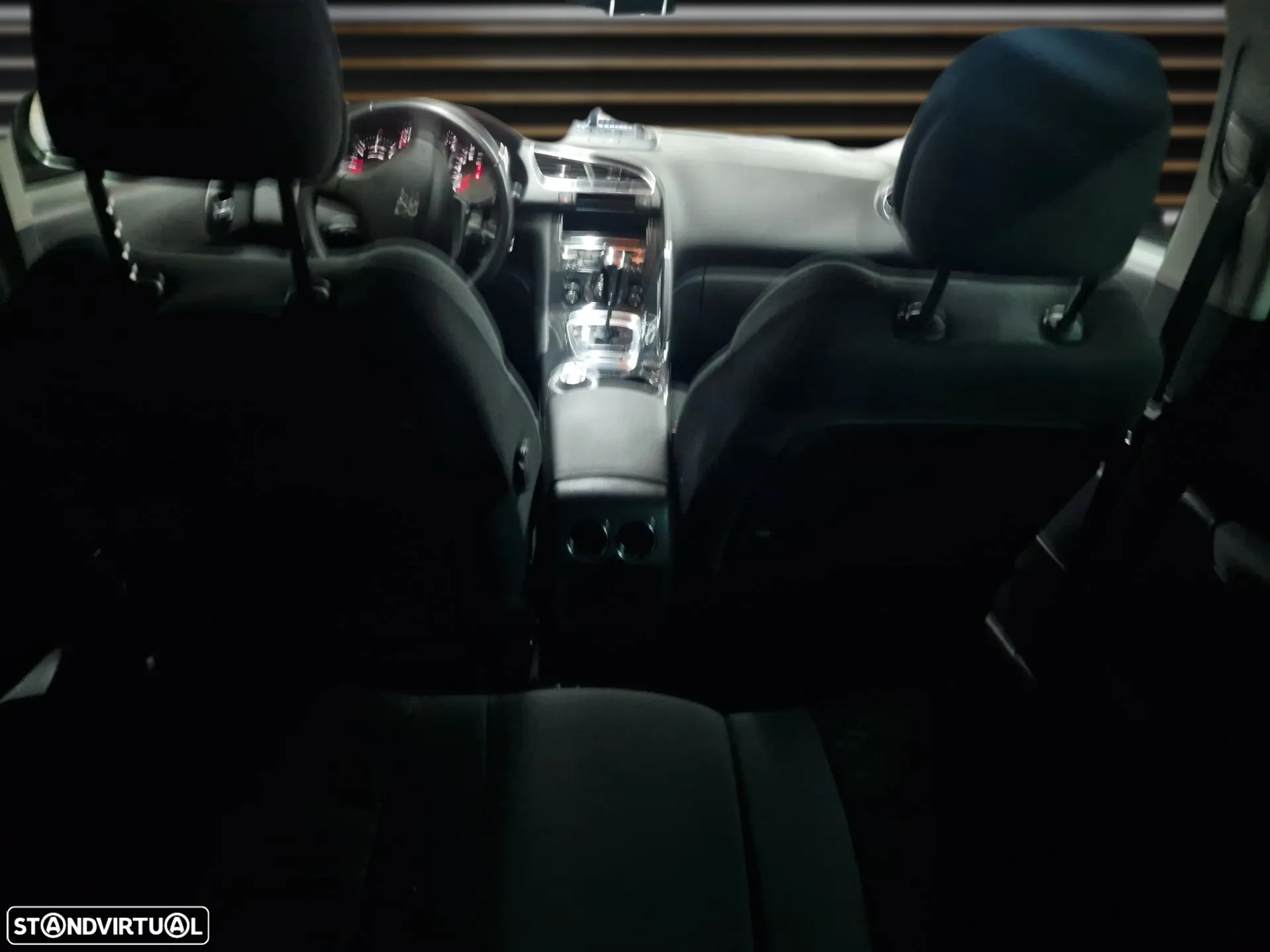 Peugeot 3008 BlueHDi 120 EAT6 Stop & Start Active - 6