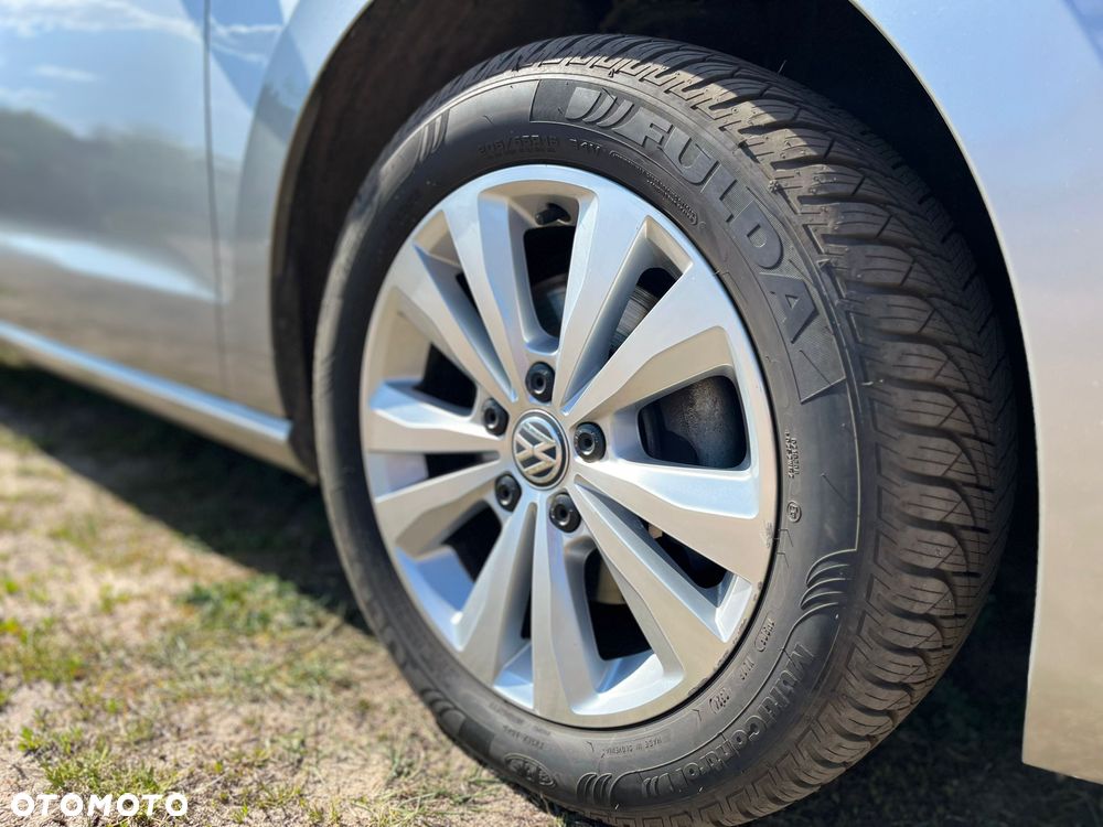 Volkswagen Golf 1.6 TDI BlueMotion Technology Allstar - 25