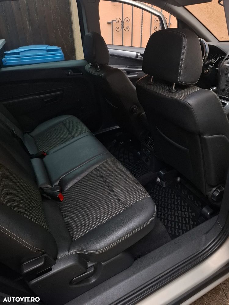 Opel Zafira - 16