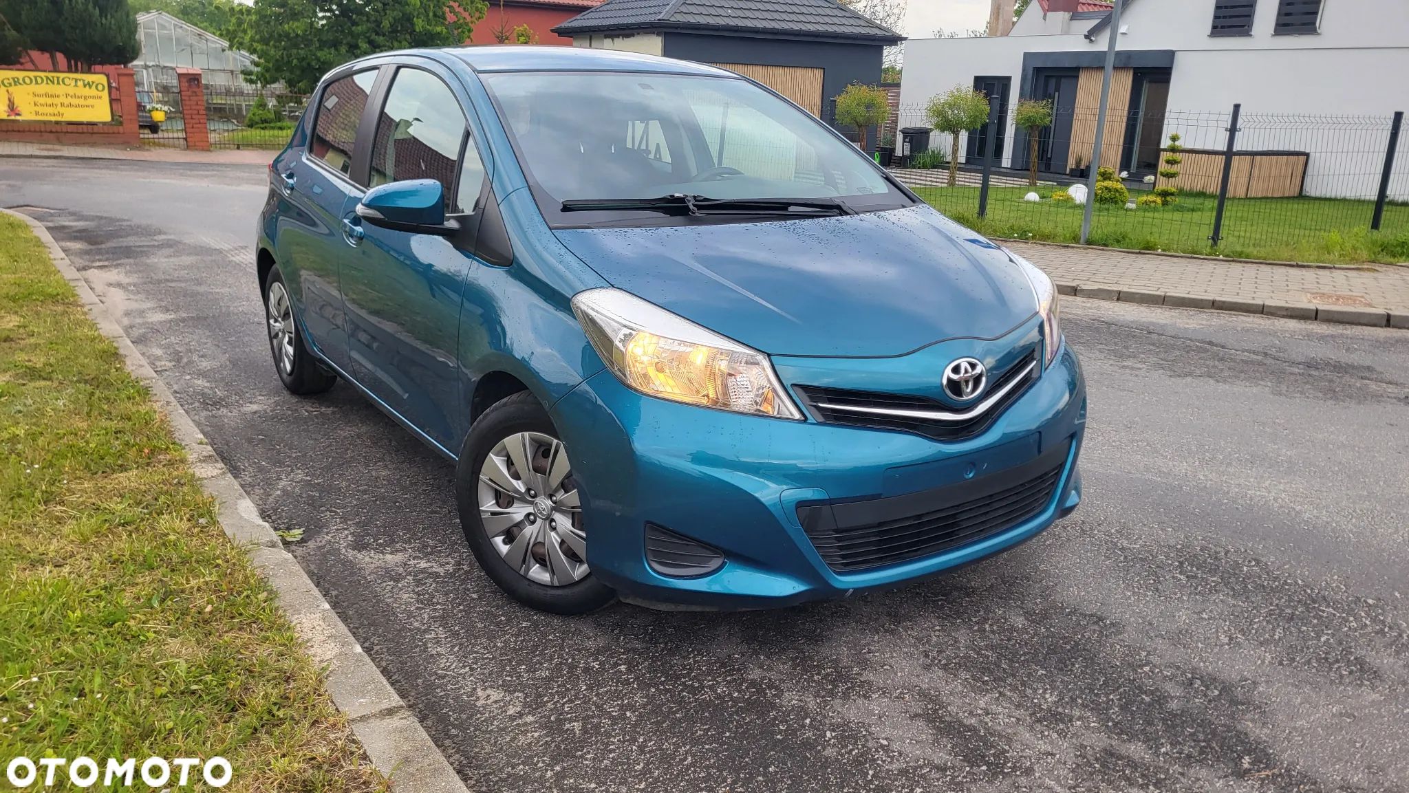 Toyota Yaris 1.0 Active - 1