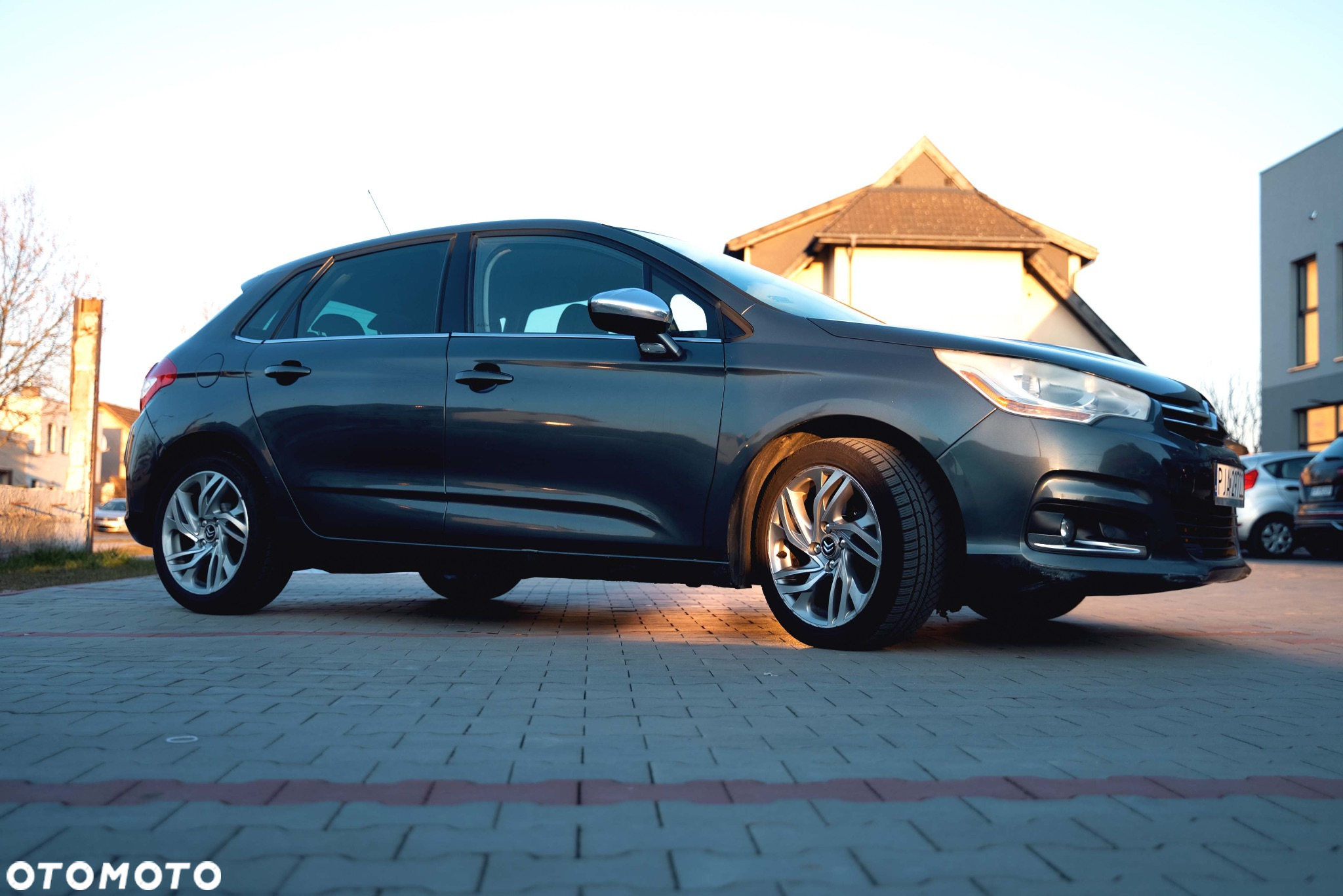 Citroën C4 1.6 HDi Attraction - 4