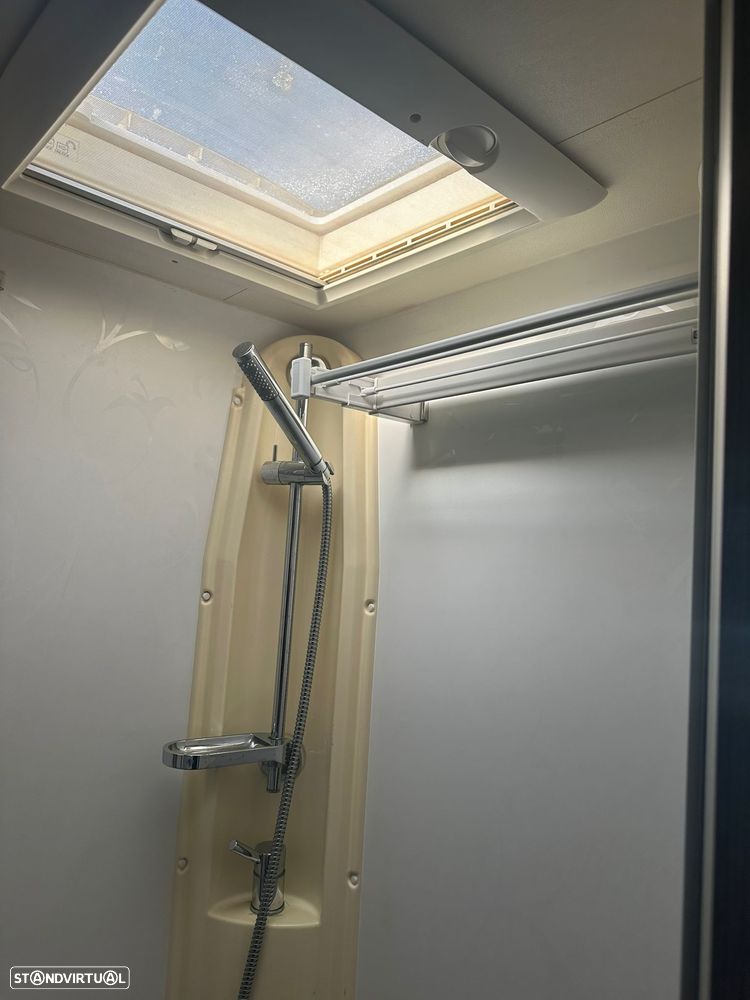 Rapido Serie 6F 691 cama central - 17