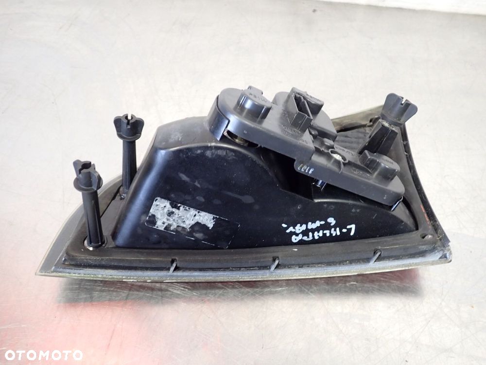 LAMPA LEWA TYLNA W KLAPIE FORD S-MAX I - 7