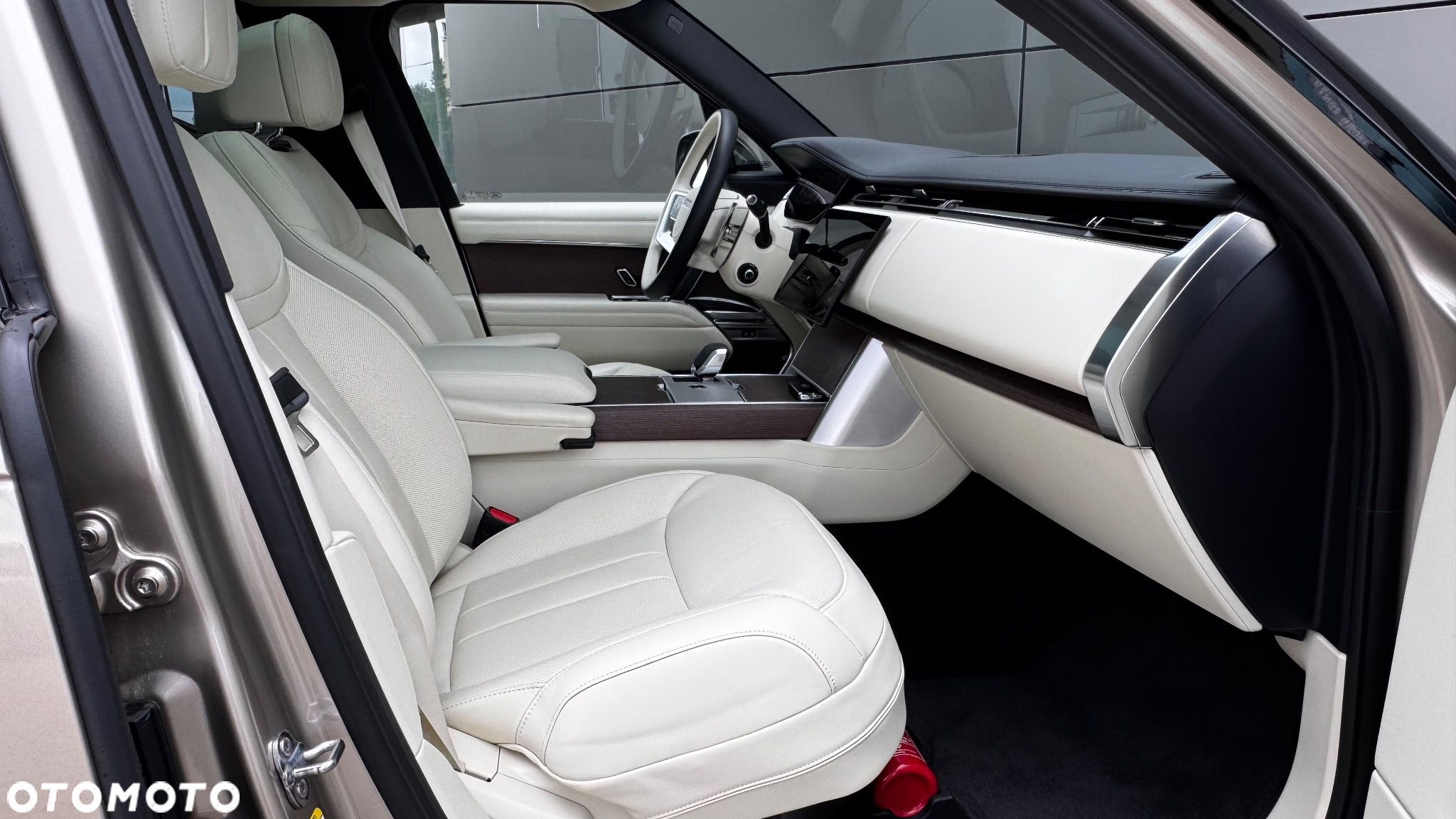 Land Rover Range Rover - 13