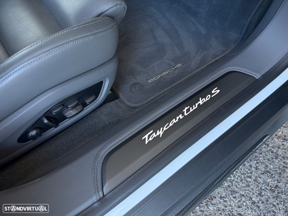 Porsche Taycan Sport Turismo Turbo S - 46