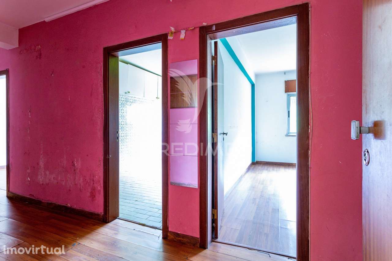 T2 para Remodelação Total | Vila Franca de Xira - Grande imagem: 2/22