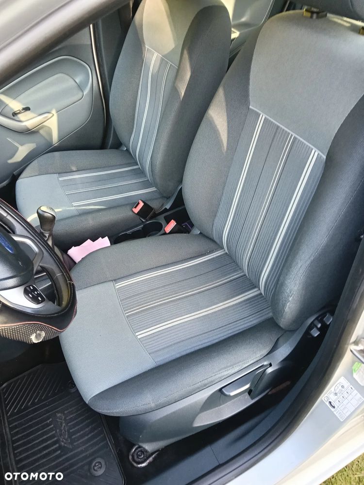 Ford Fiesta 1.25 Ambiente - 6