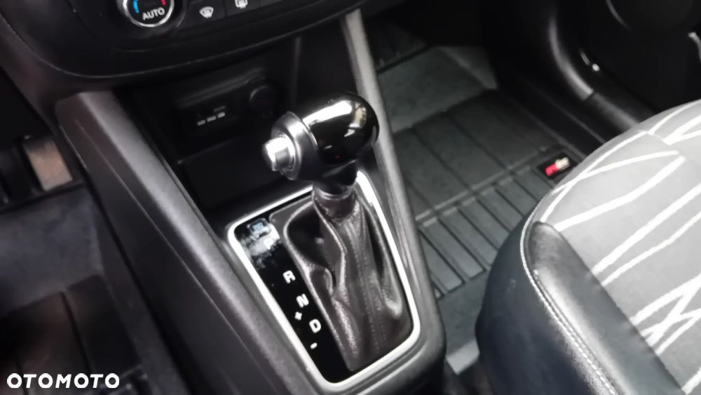 Kia Venga 1.6 Business Line - 3