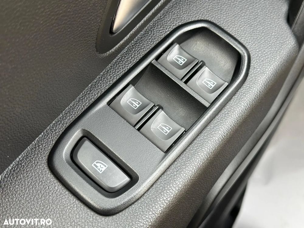 Dacia Duster Blue dCi 115 4WD Prestige - 31