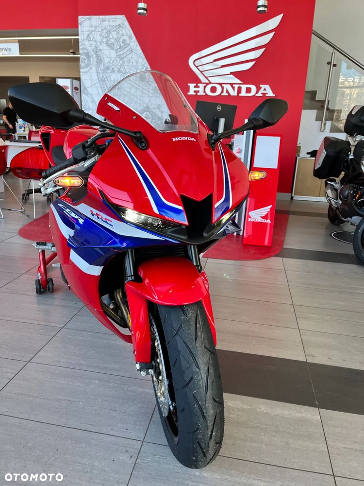 Honda CBR - 7