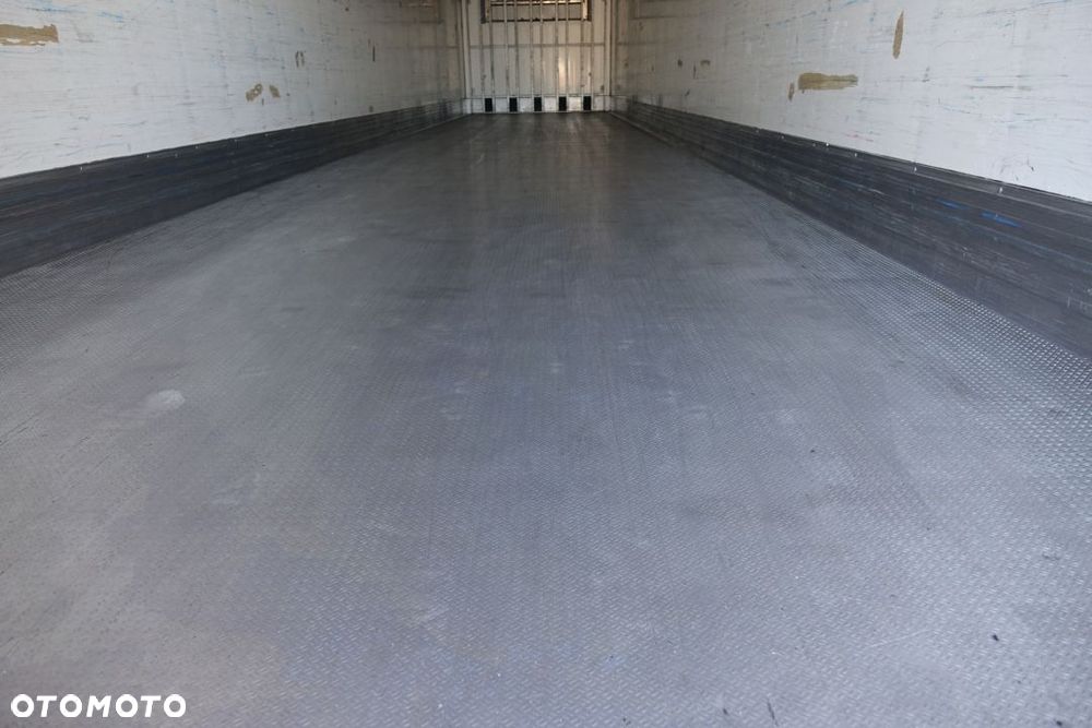 Chereau CHŁODNIA / CARRIER VECTOR / OSIE BPW / OŚ PODNOSZONA / KOSZ I KOŁO ZAPASOWE  / - 27