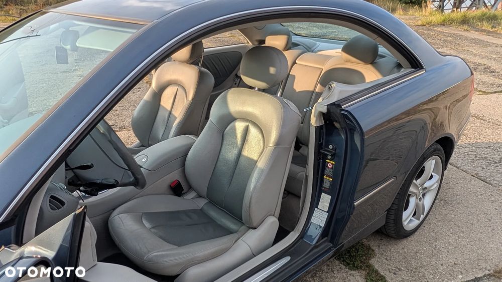 Mercedes-Benz CLK - 16